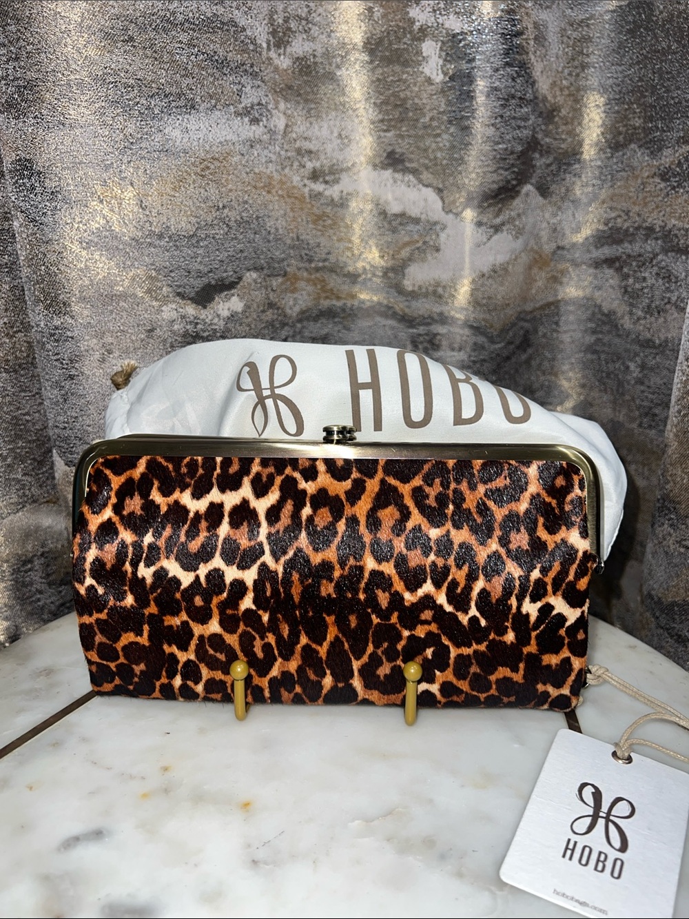 NWT HOBO international Lauren Leopard-Print Frame Clutch wallet